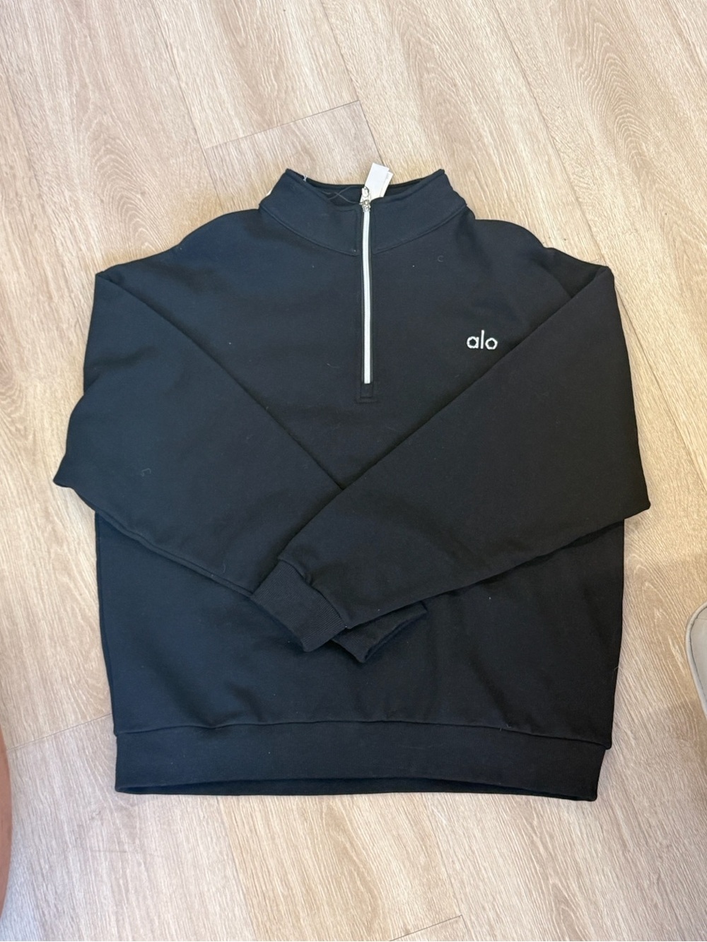 ALO Yoga Men’s Black Half-Zip Pullover Sweatshirt